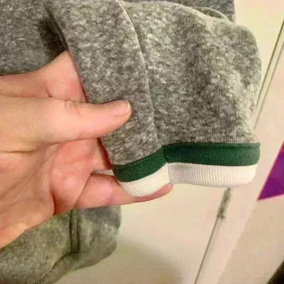 William and Mary Tribe Hooded Champion Sweatshirt Size Small - Picture 2 of 8